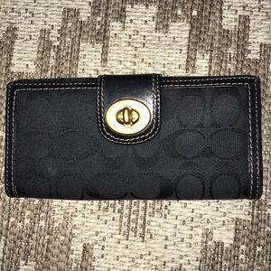 Coach wallet